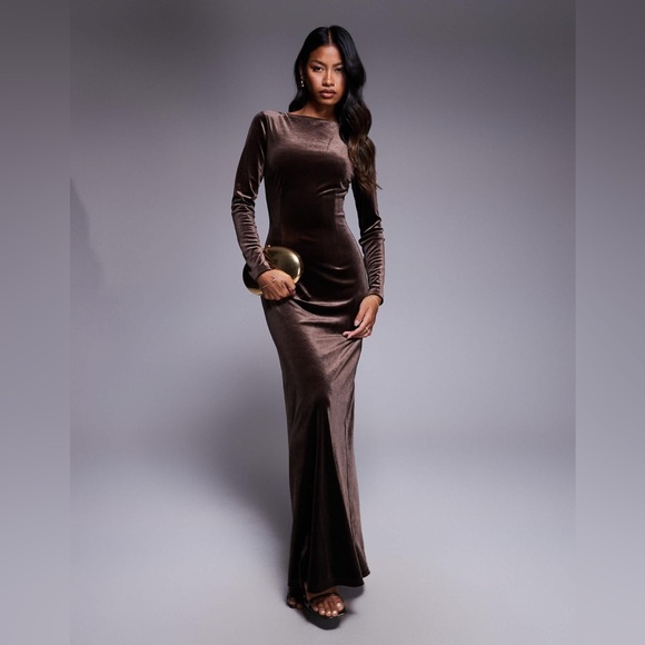 Max Studio Dresses & Skirts - Max Studio Chocolate Brown Velvet Long Sleeve Maxi Dress